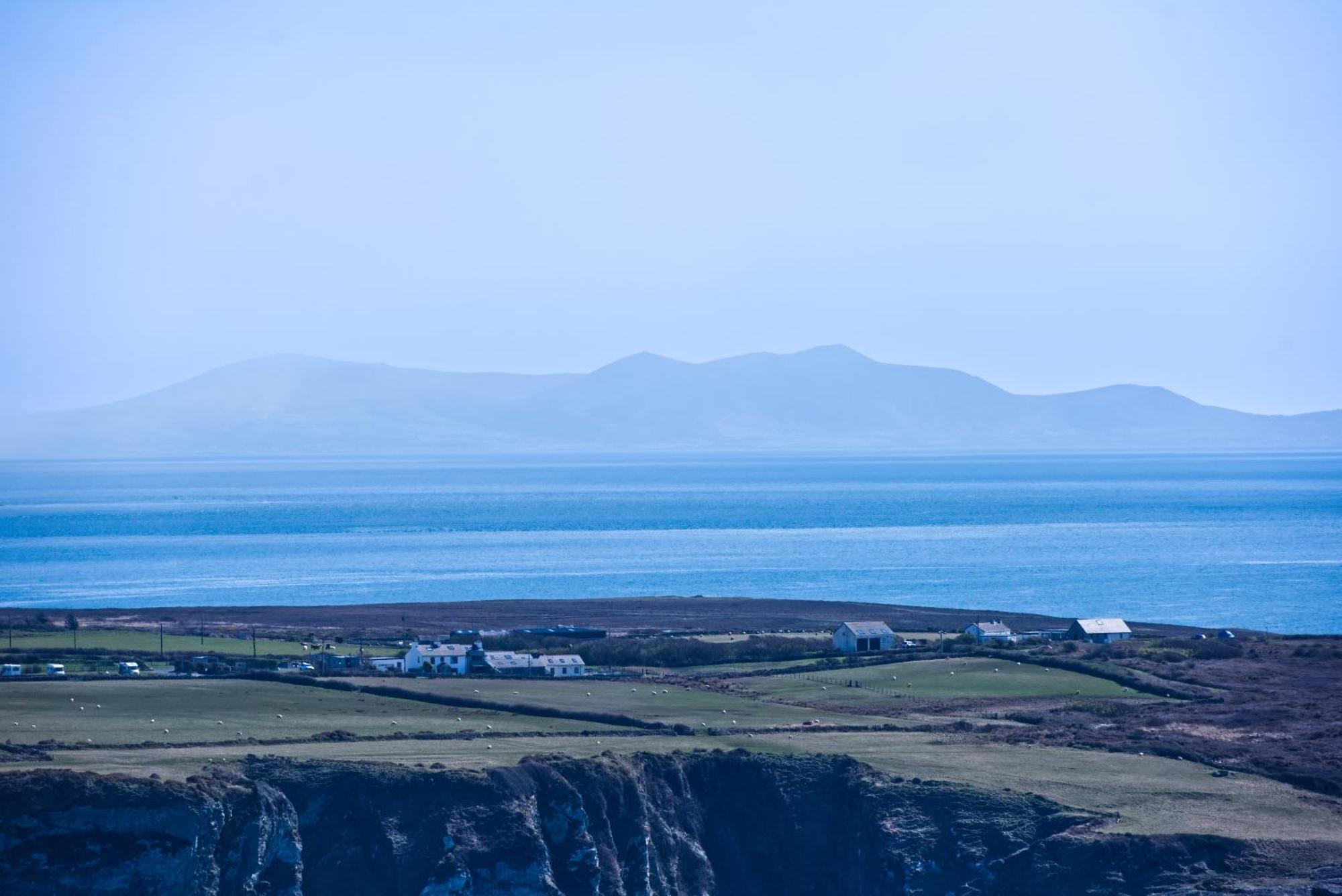 Hedd Wen Villa Llanllyfni Buitenkant foto