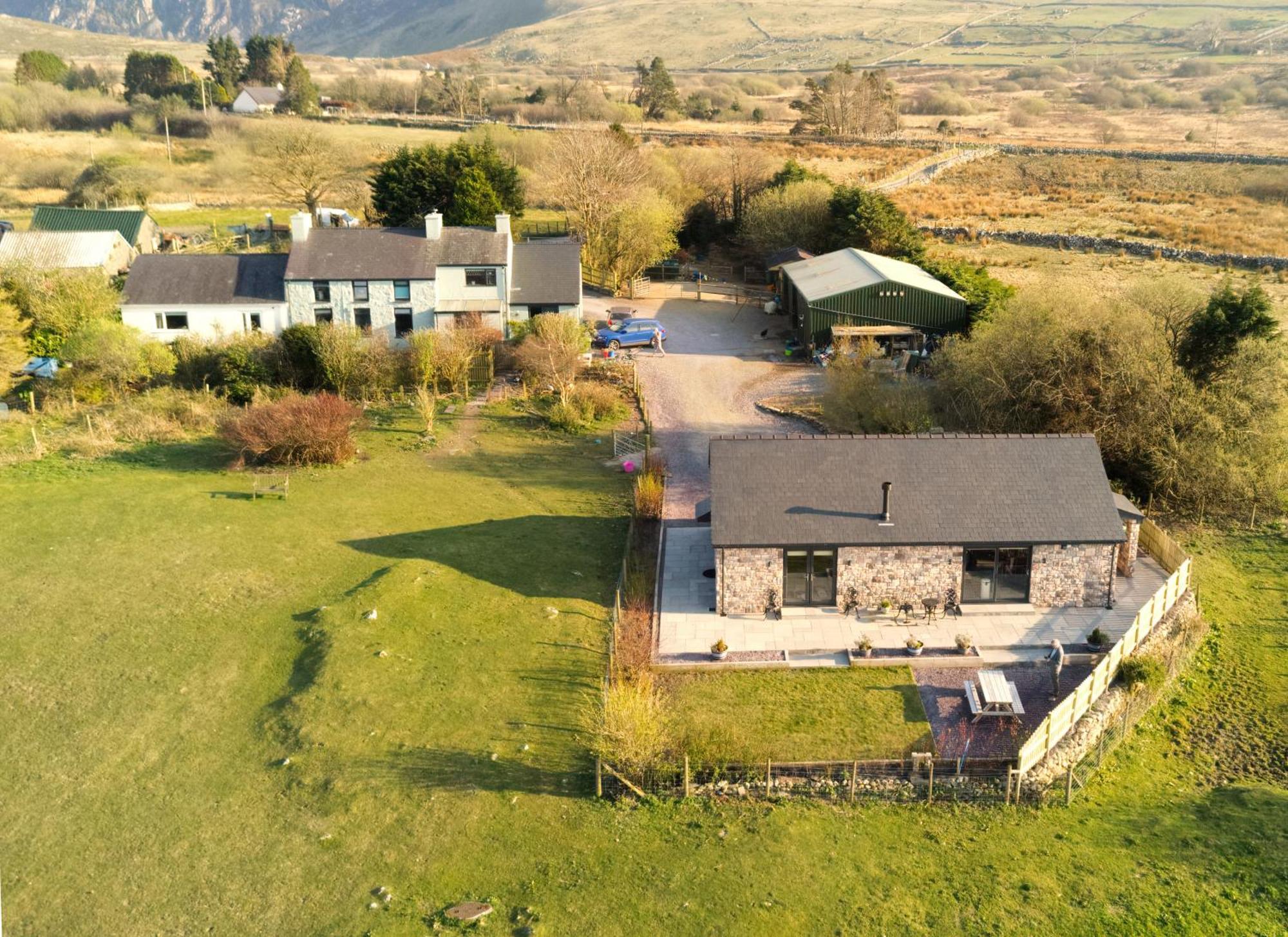 Hedd Wen Villa Llanllyfni Buitenkant foto